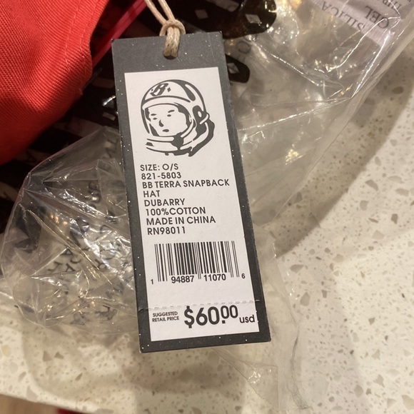 Never worn SnapBack - Picture 7 of 9